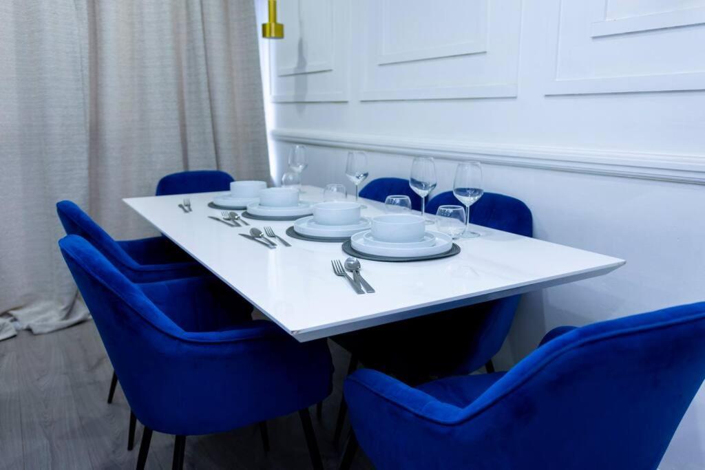 Apartment Beautiful 3 Bed House Next To Westfield